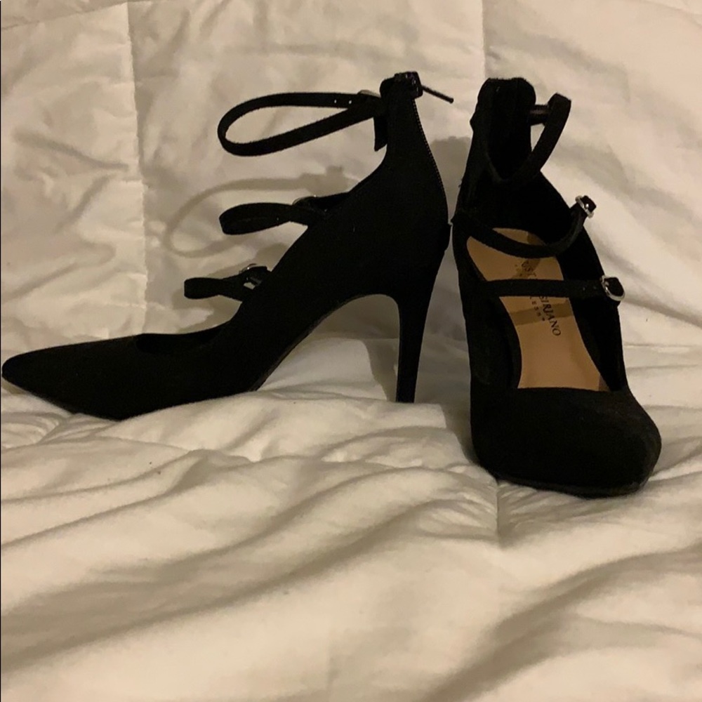 Dress shoes